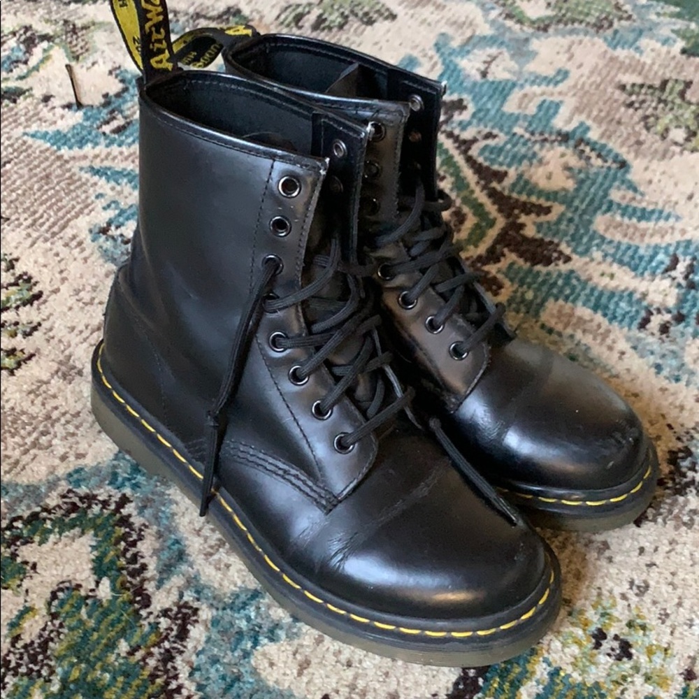Dr Martens 1460 Smooth Leather Lace Up Boots